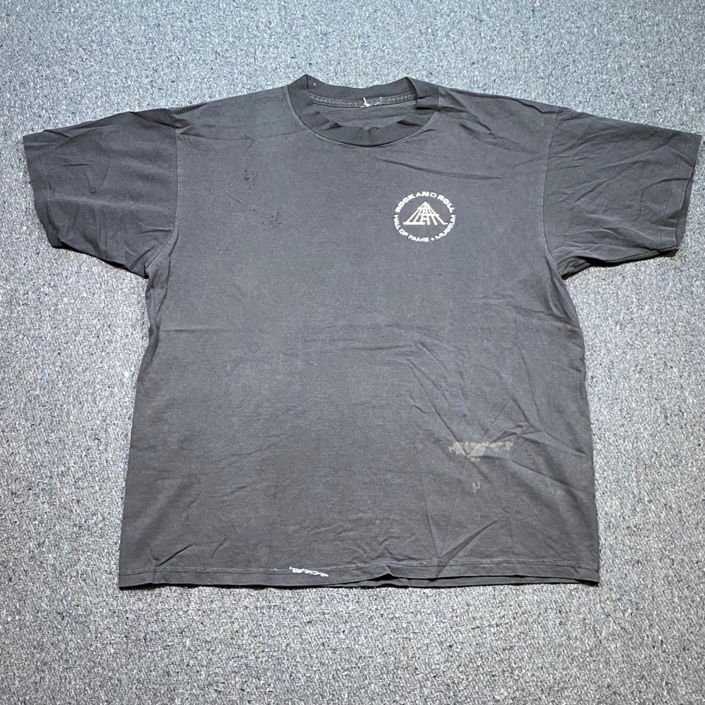 Rock and Roll Hall of Fame TShirt Sz XL Mens Black Grunge Distressed Museum Logo